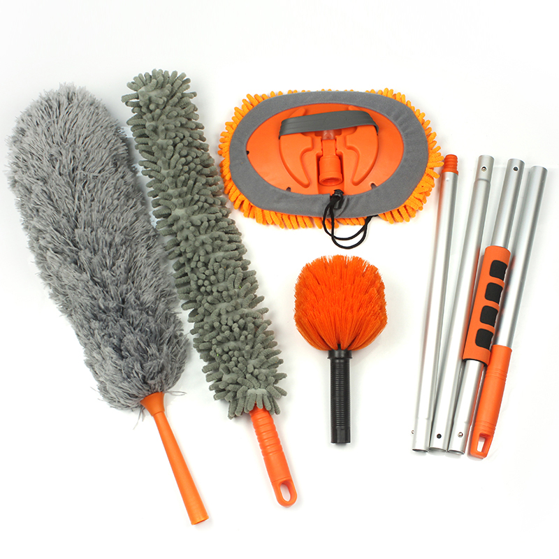 QL1023  Duster and brush set